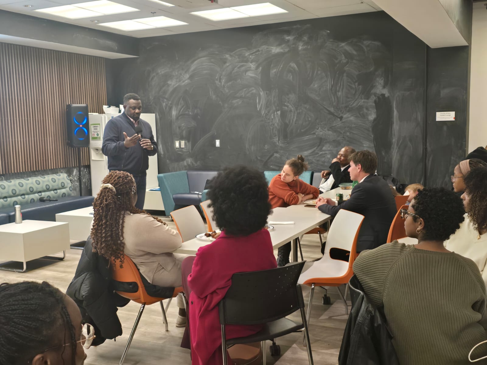 The Chamber develops and supports programs designed to improve social wellbeing, economic, educational access, and sustainable growth. CGCC Calgary